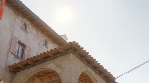 Close-up of the aim point just before the throw