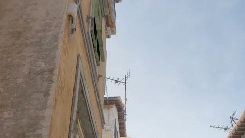 Close-up of the aim point just before the throw