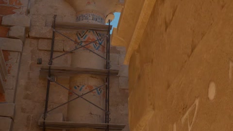 Close-up of the aim point just before the throw